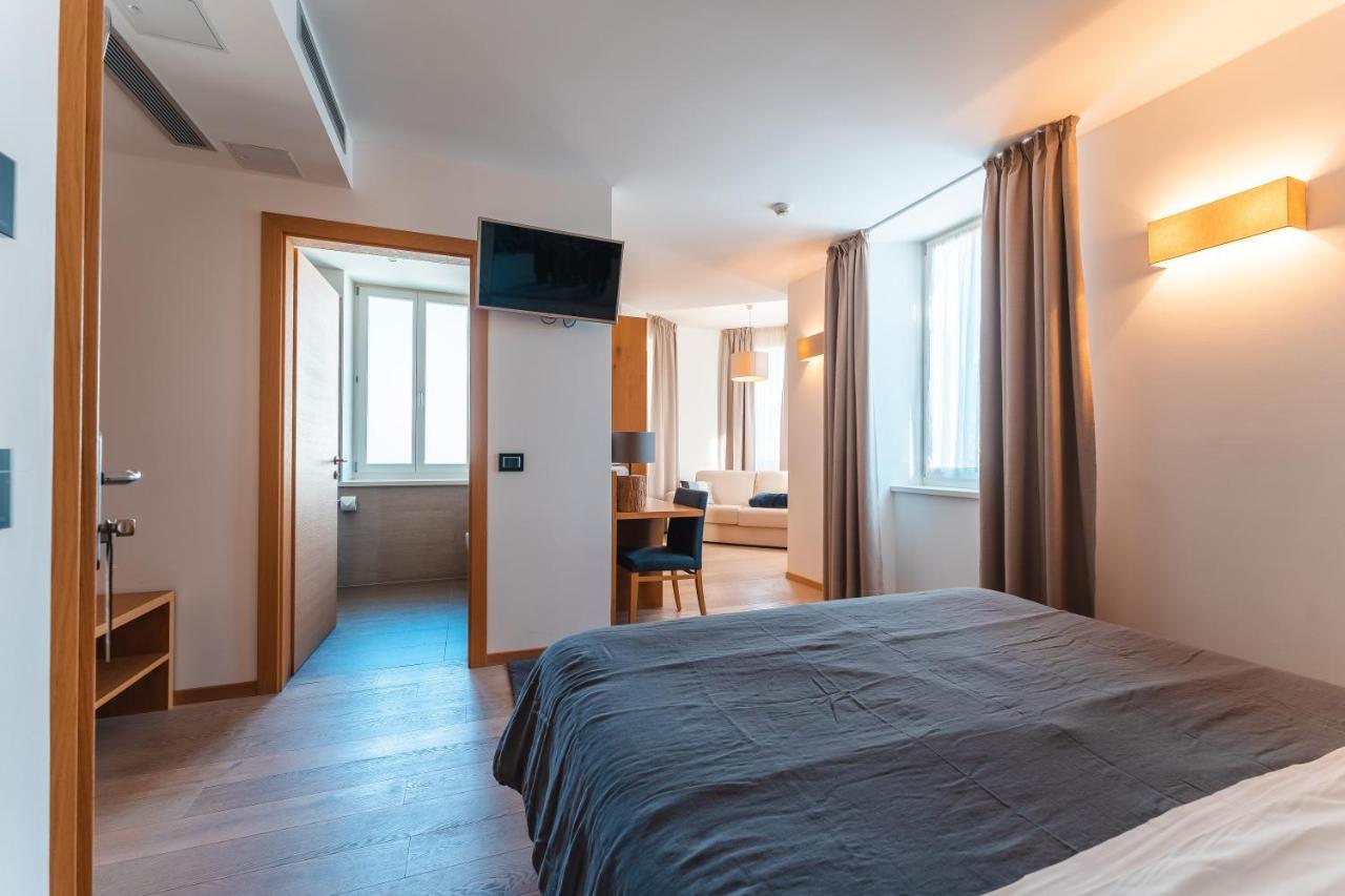 Albergo Caffe Centrale Mezzocorona Luaran gambar