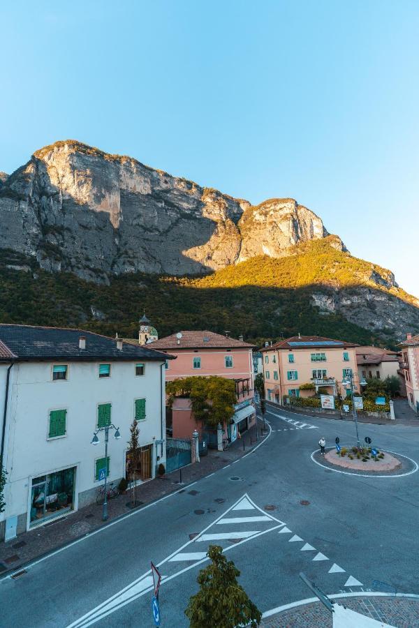 Albergo Caffe Centrale Mezzocorona Luaran gambar
