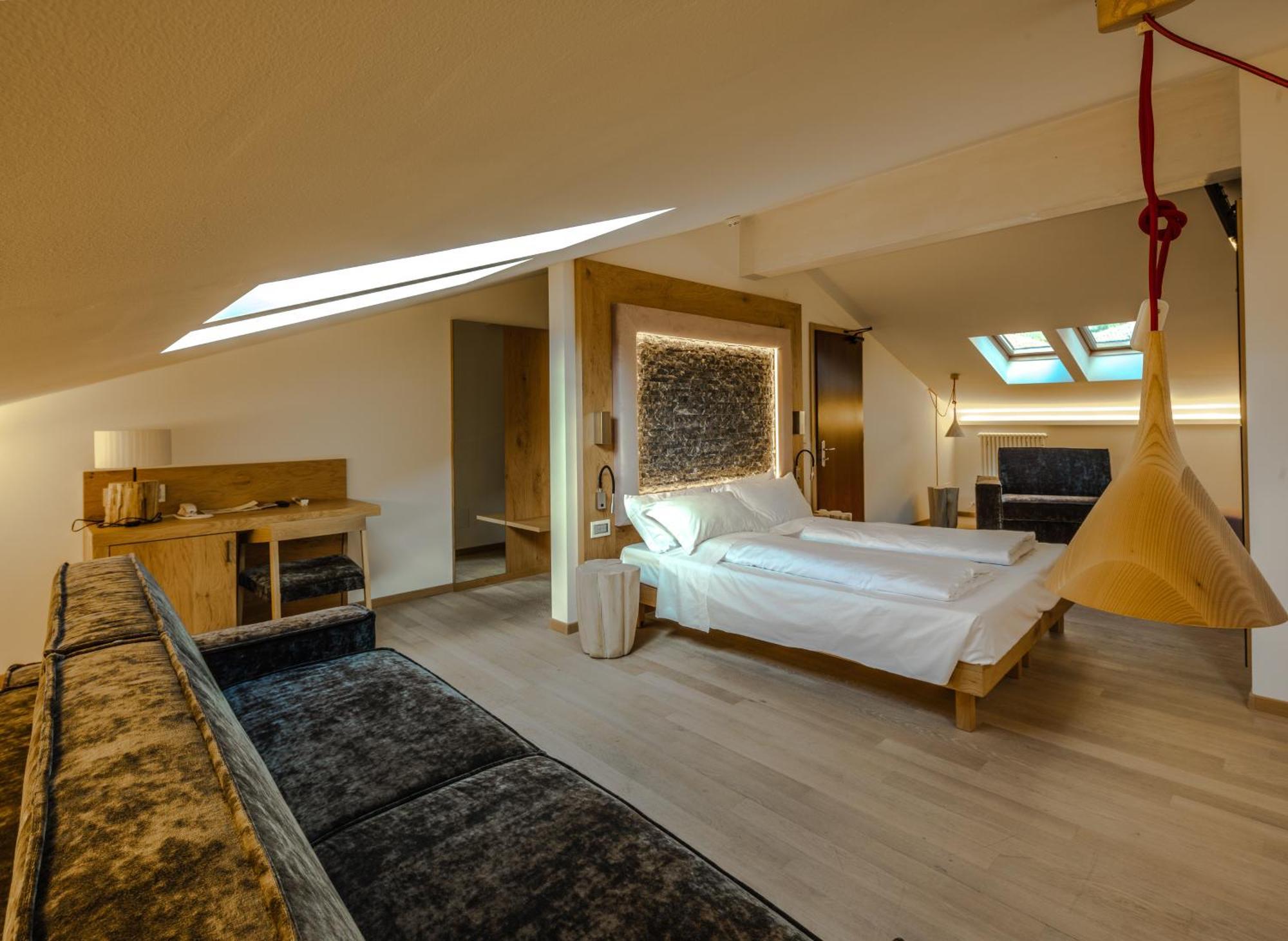 Albergo Caffe Centrale Mezzocorona Bilik gambar