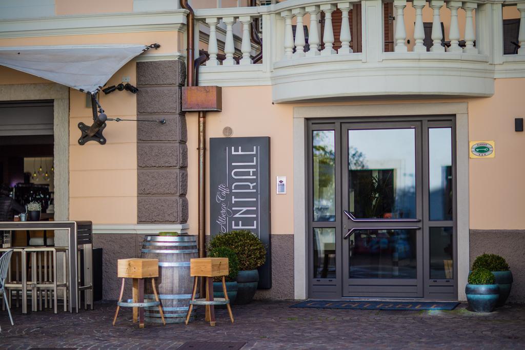 Albergo Caffe Centrale Mezzocorona Luaran gambar